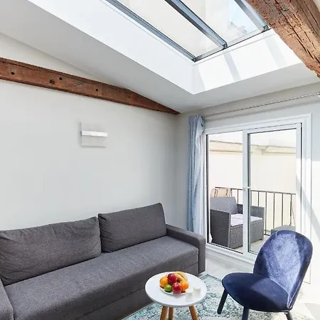 St Germain Des Pres With Balcony Appartement *